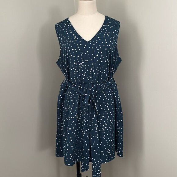 BloomChic Blue and White Sleeveless Shorts Romper with Matching Belt Sz10 - Picture 1 of 11